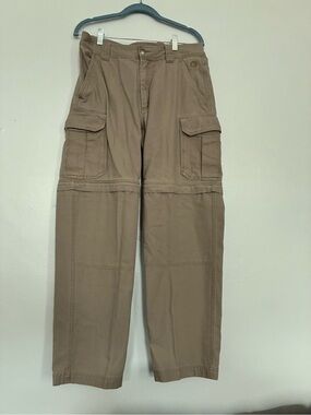 Guide Series Tan cargo pants with multiple pockets